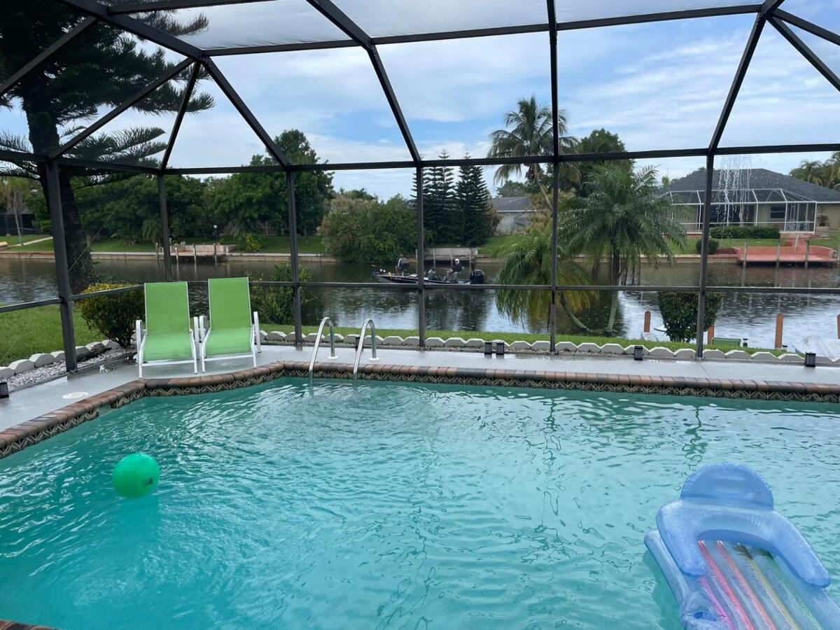 Villa Hidden Secret Waterfront Retreat Cape Coral Exterior foto