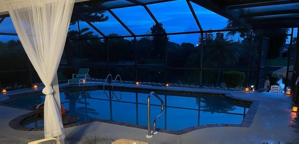 Villa Hidden Secret Waterfront Retreat Cape Coral Exterior foto