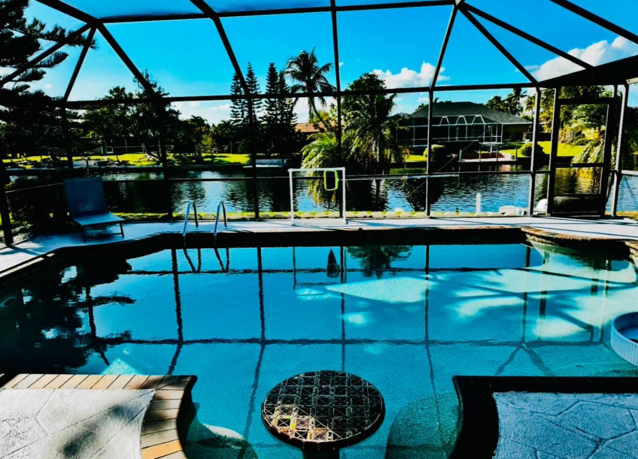 Villa Hidden Secret Waterfront Retreat Cape Coral Exterior foto