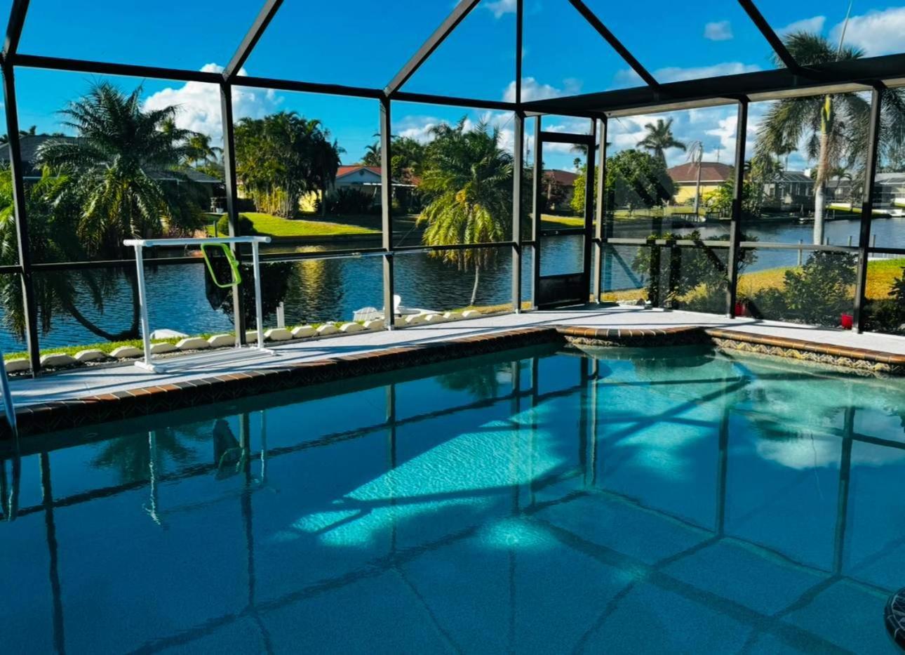 Villa Hidden Secret Waterfront Retreat Cape Coral Exterior foto